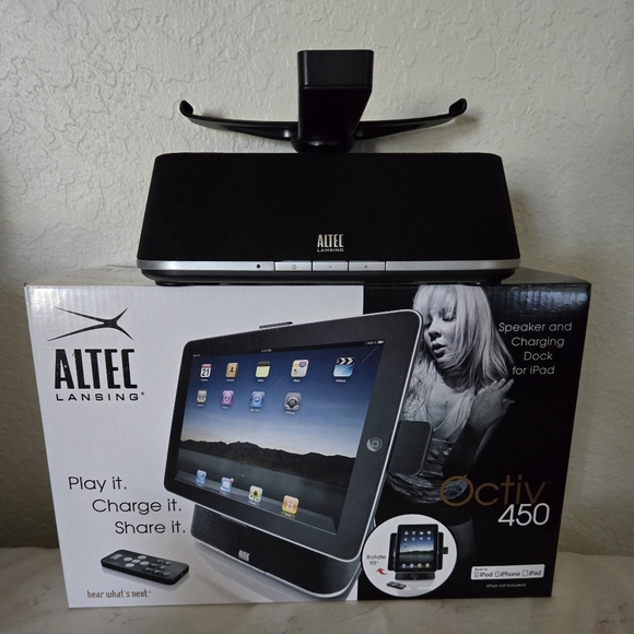 Active 450 speaker and charging dock for iPad, iPhone, iPod perfect gift. - Picture 2 of 8